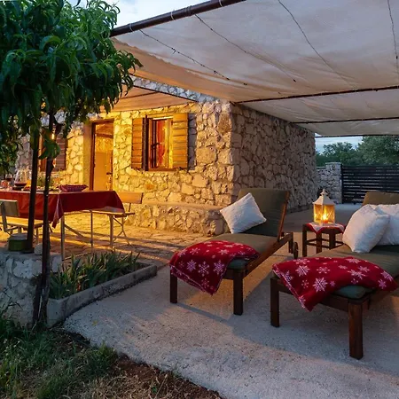 Ferienhaus Kucica Za Odmor Kampi *